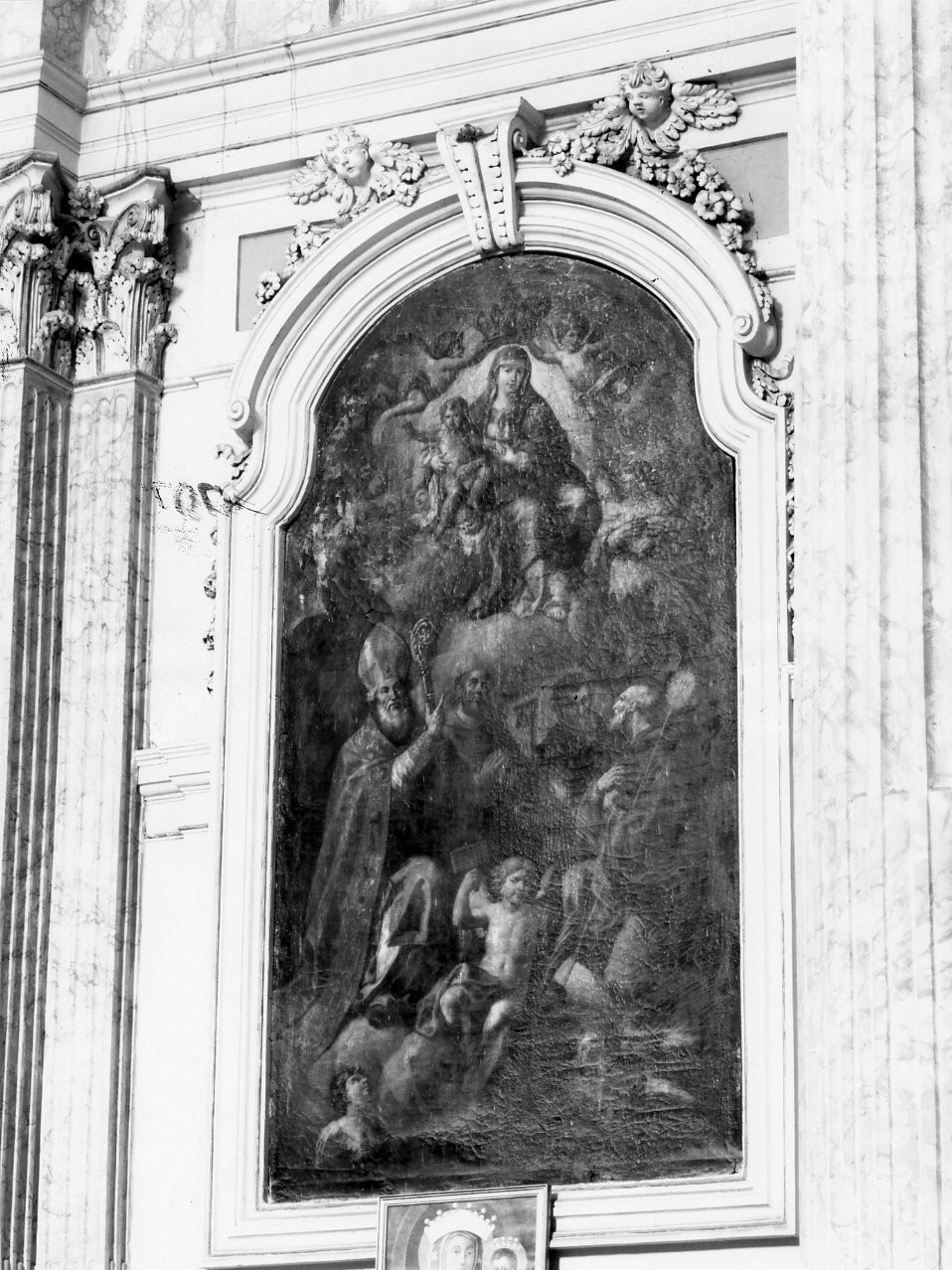 Madonna con Bambino tra angeli e Santi (dipinto) di Mozzillo Angelo (seconda metà sec. XVIII)