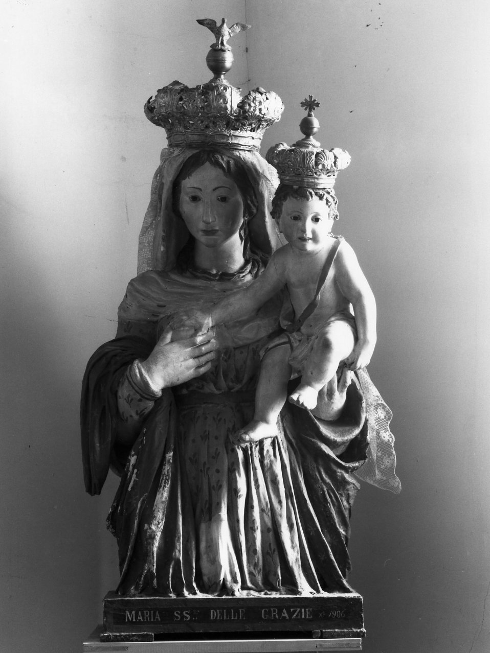 Madonna con Bambino (scultura) di Merliano Giovanni detto Giovanni da Nola (cerchia) (primo quarto sec. XVI)