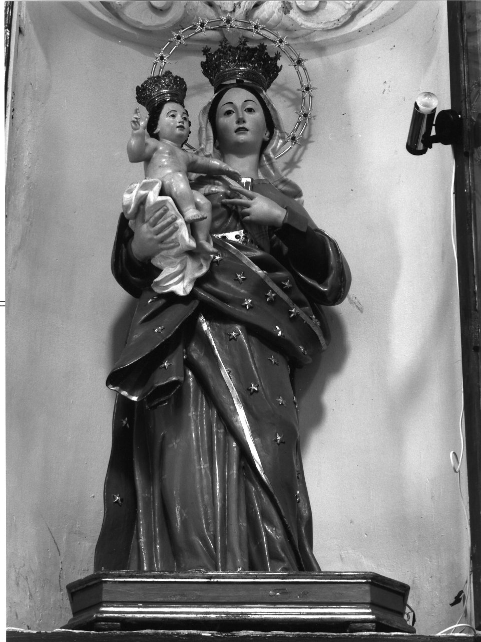 Madonna con Bambino (statua) - bottega napoletana (seconda metà sec. XIX)