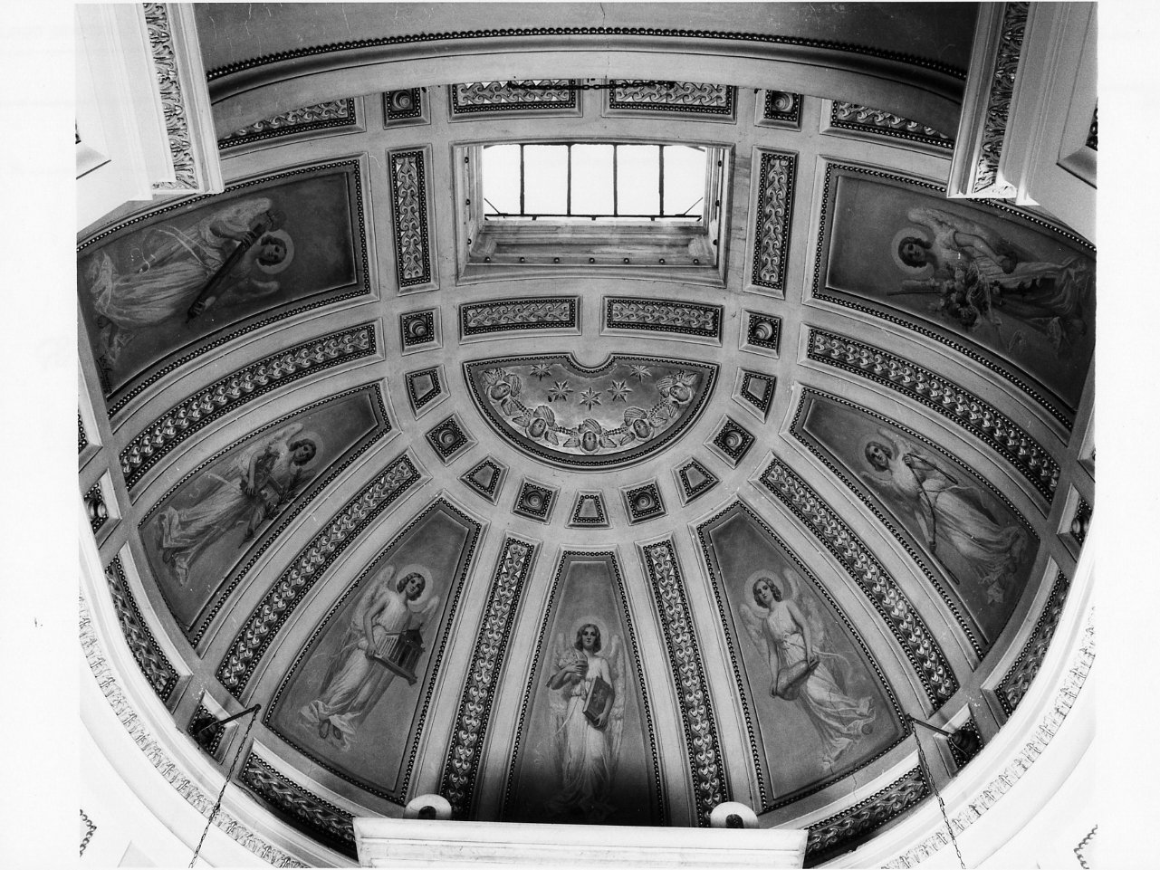 angeli (decorazione pittorica, complesso decorativo) di Severino Vincenzo (sec. XX)