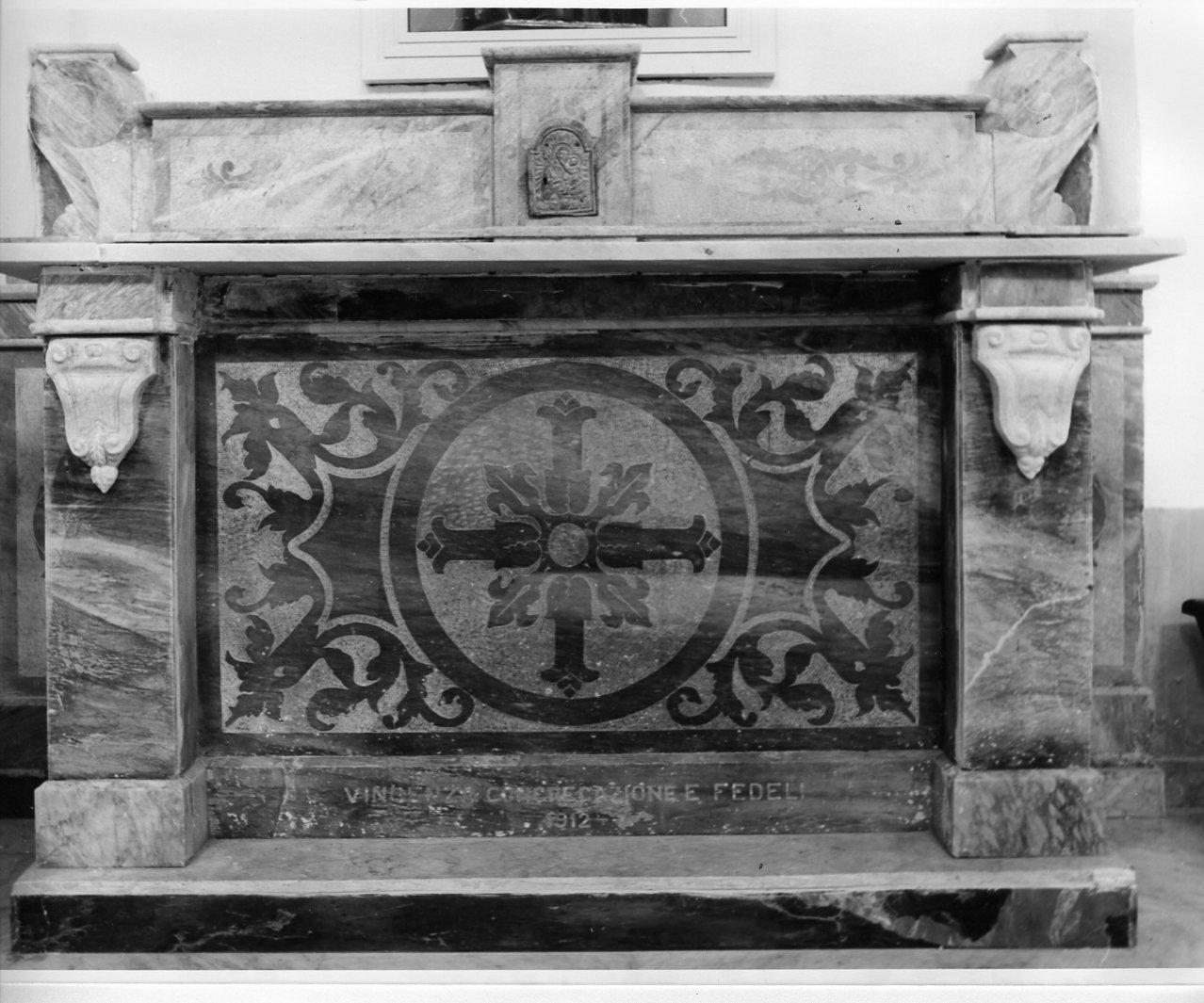 altare - bottega campana (sec. XX)