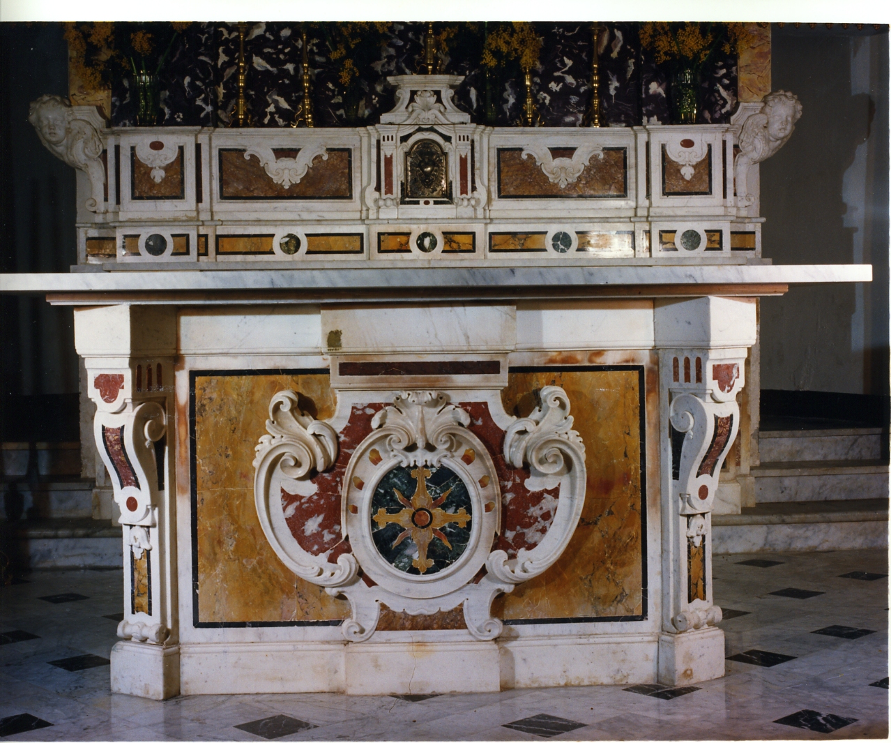 altare maggiore - bottega napoletana (prima metà sec. XIX)