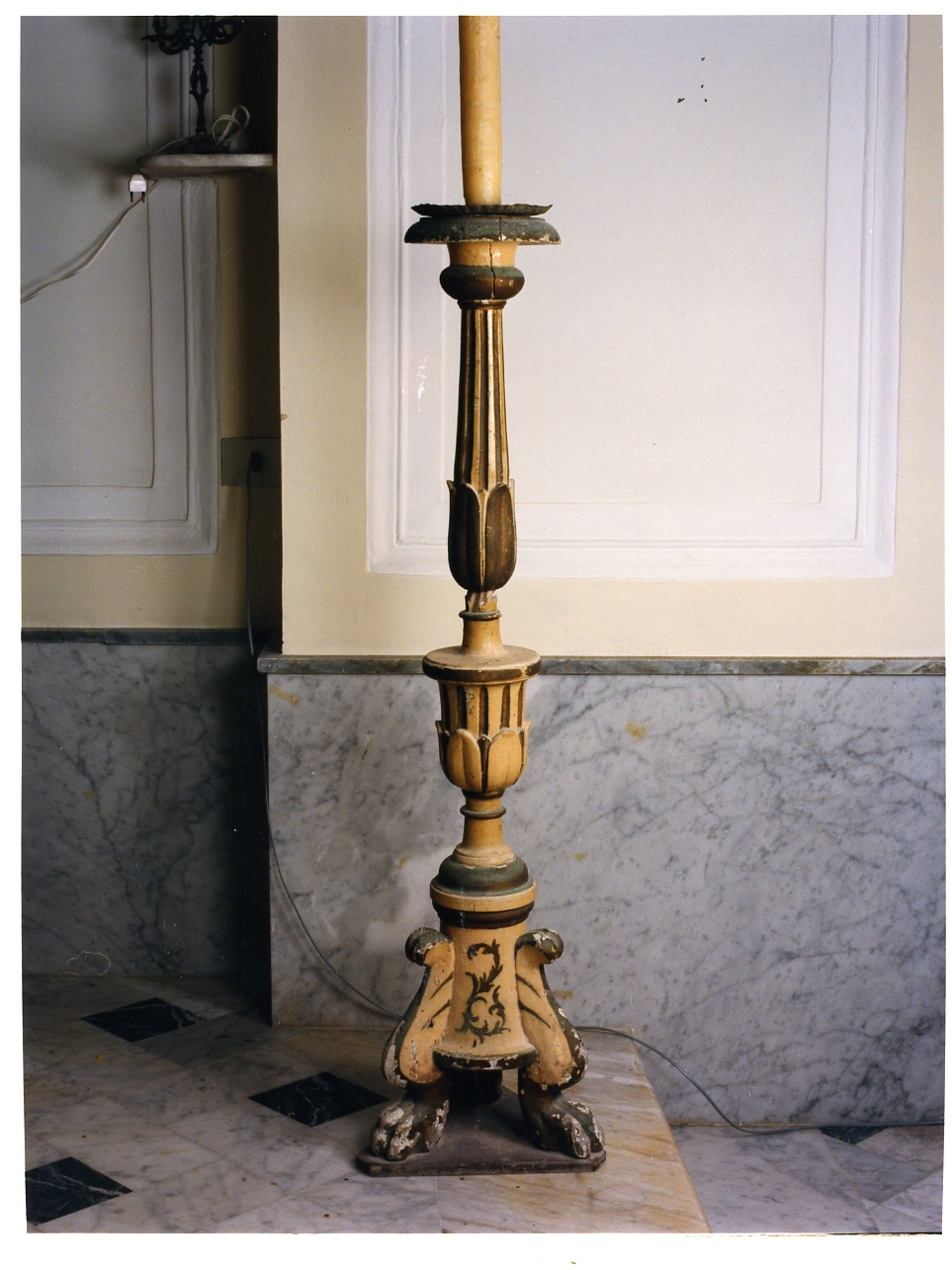 candelabro - bottega napoletana (ultimo quarto sec. XIX)