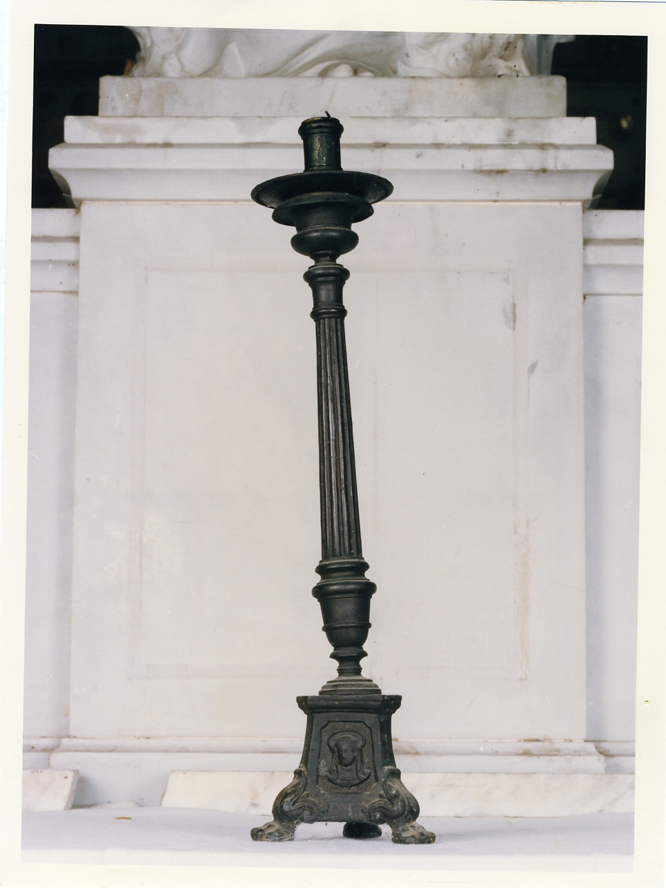 candeliere d'altare, serie - bottega napoletana (secondo quarto sec. XX)