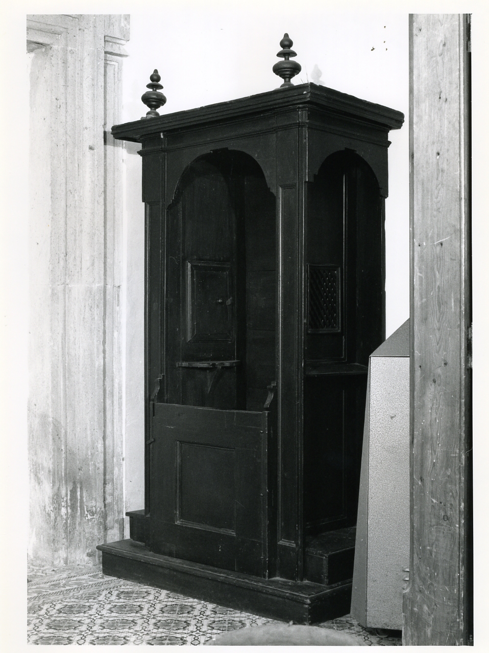 confessionale - bottega napoletana (ultimo quarto sec. XIX)