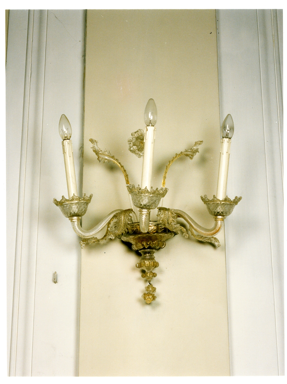 lampada - a muro, serie - bottega napoletana (prima metà sec. XX)