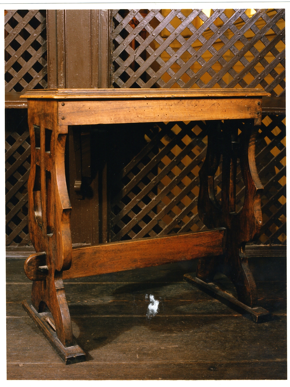 sgabello - bottega napoletana (fine/inizio secc. XIX/ XX)