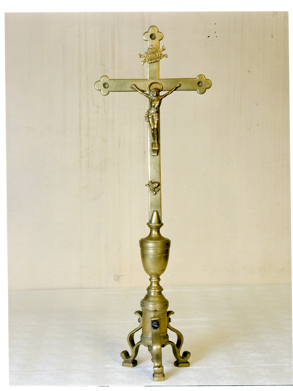 croce d'altare - bottega napoletana (seconda metà sec. XIX)