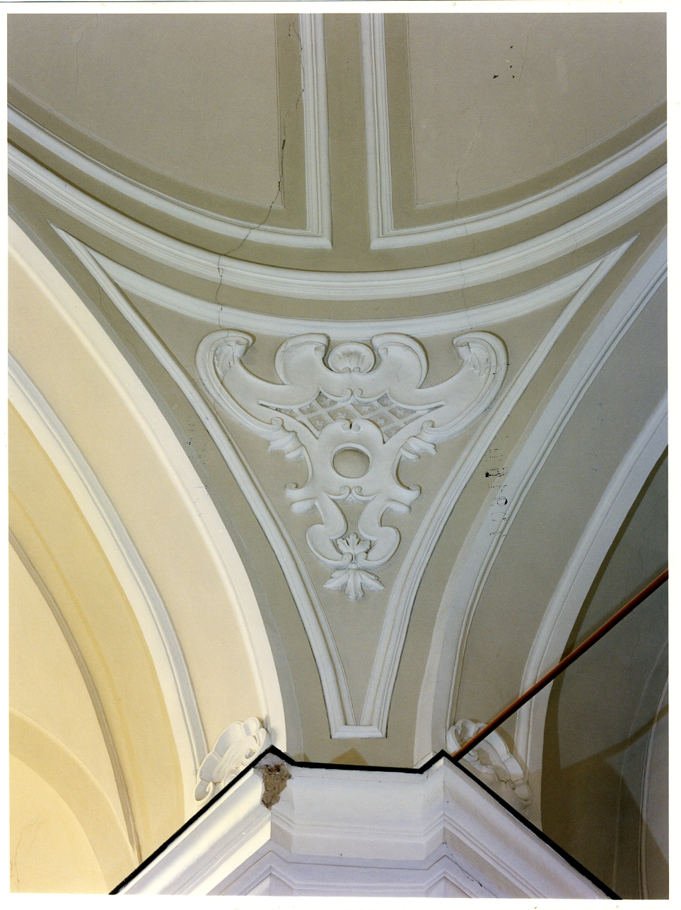 decorazione plastica, complesso decorativo - bottega napoletana (prima metà sec. XVIII)