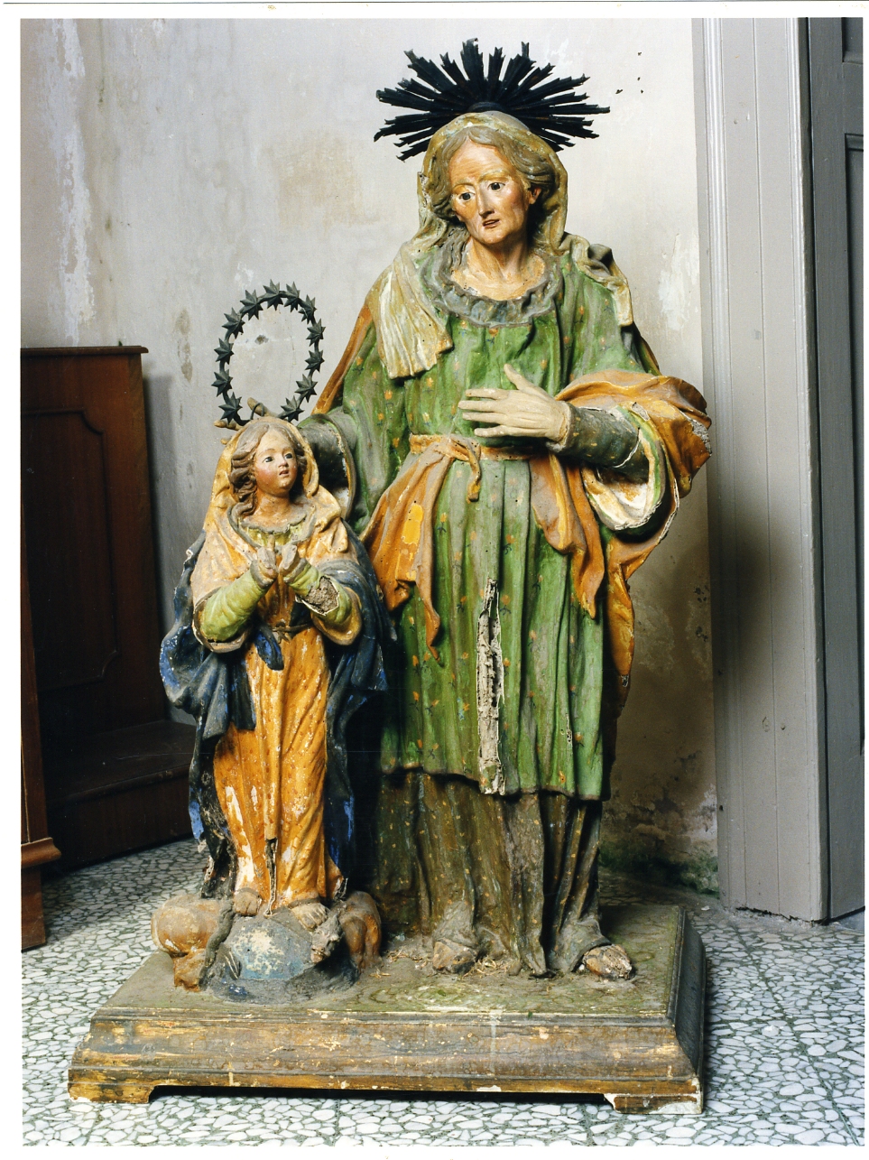Maria Vergine bambina e Sant'Anna (gruppo scultoreo) - bottega napoletana (seconda metà sec. XIX)