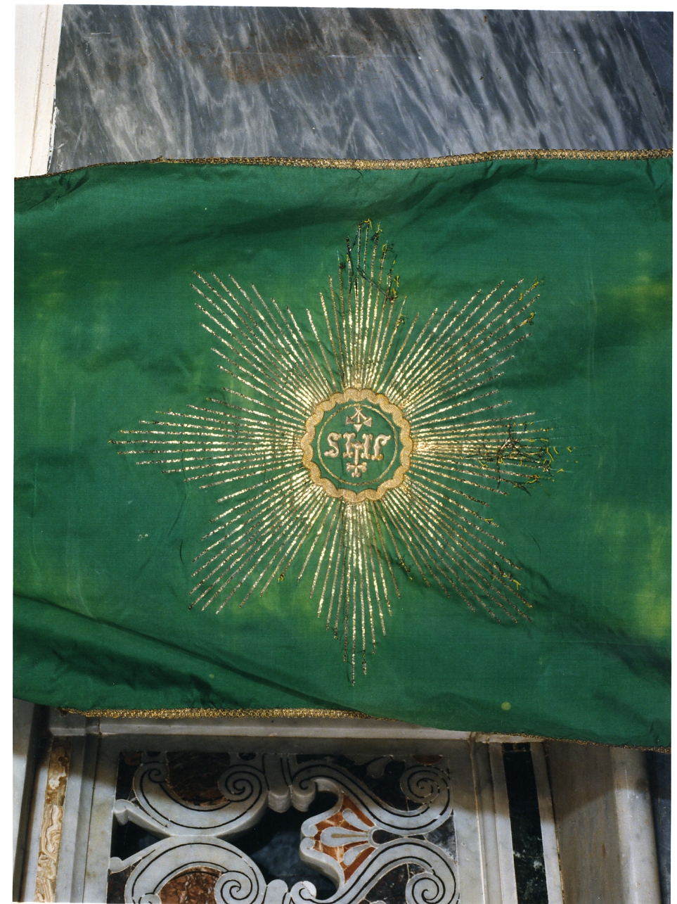 velo omerale, elemento d'insieme - manifattura napoletana (ultimo quarto sec. XIX)