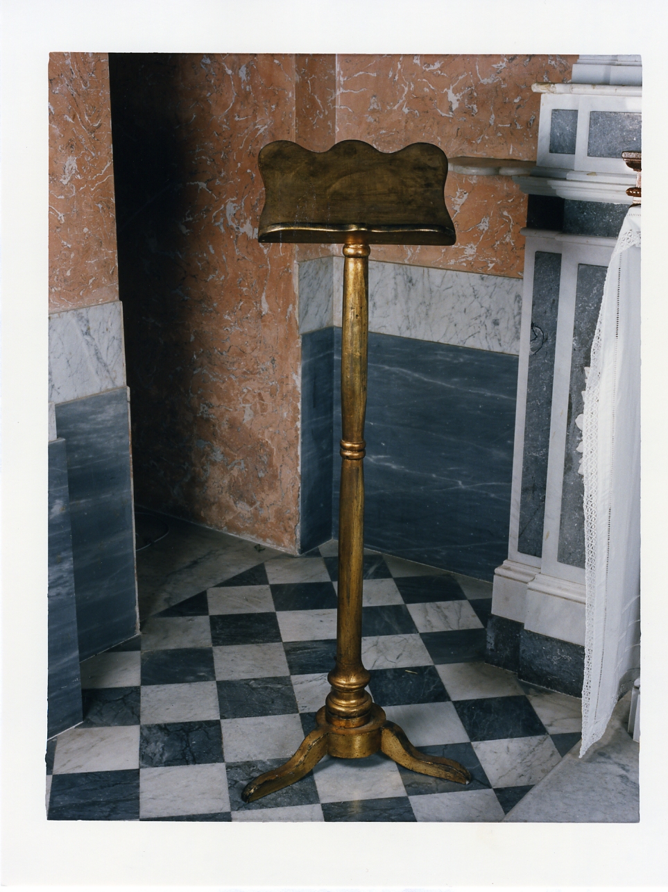 leggio a piede - bottega napoletana (primo quarto sec. XX)