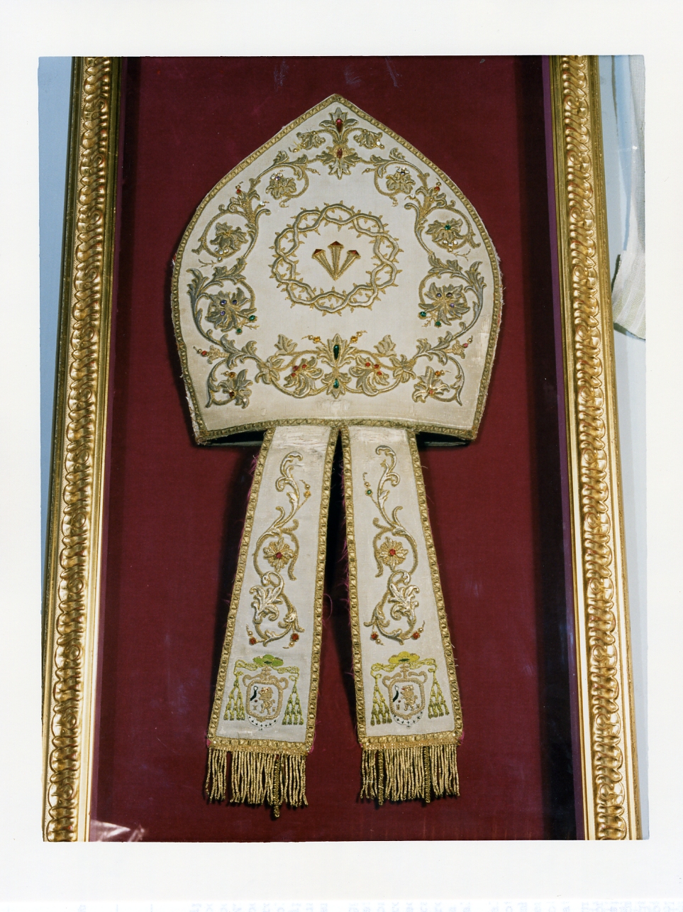 mitria - manifattura napoletana (seconda metà sec. XIX)