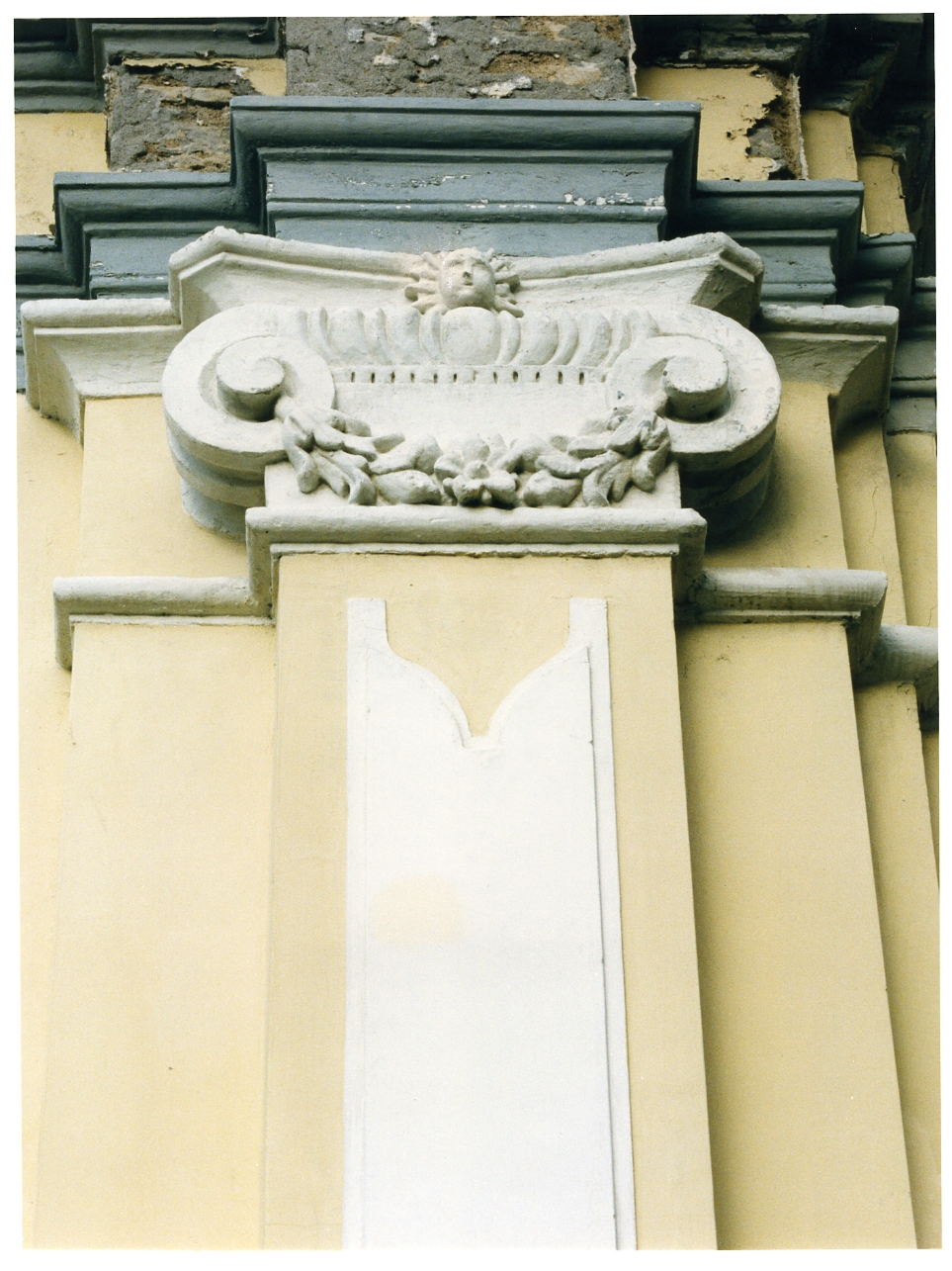 capitello composito, serie - bottega napoletana (metà sec. XVIII)