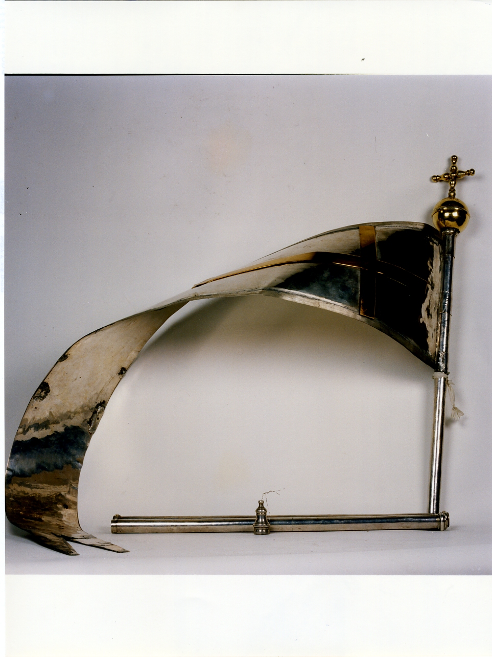 vessillo (attributo iconografico di immagine sacra) - bottega napoletana (sec. XVIII)