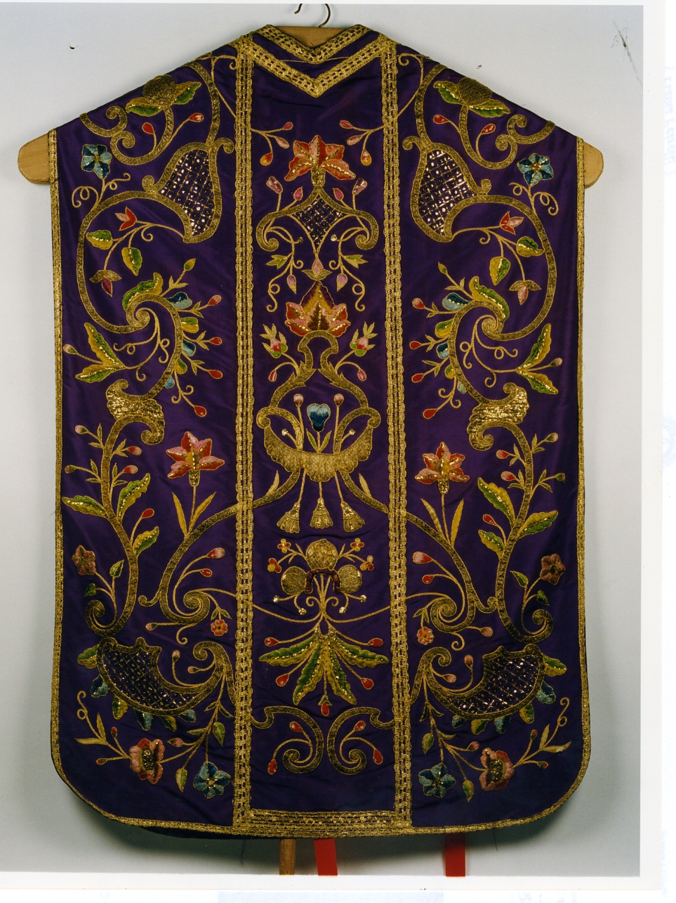 pianeta, elemento d'insieme - manifattura napoletana (seconda metà sec. XIX)