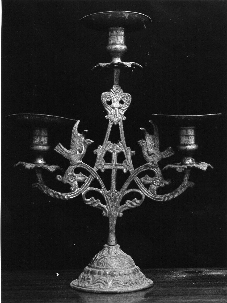 candelabro, serie - bottega napoletana (prima metà sec. XX)
