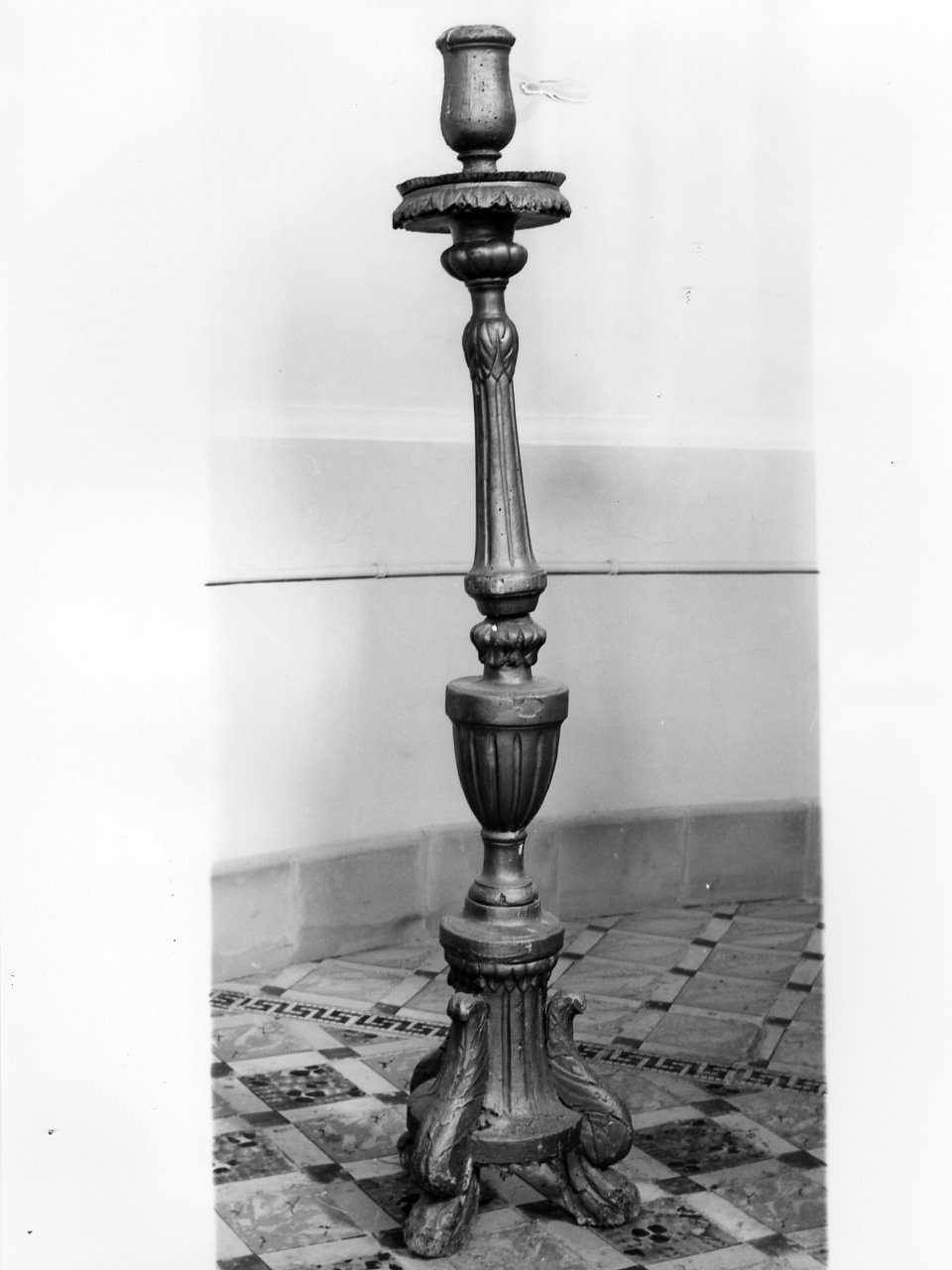 candelabro - bottega napoletana (fine sec. XIX)