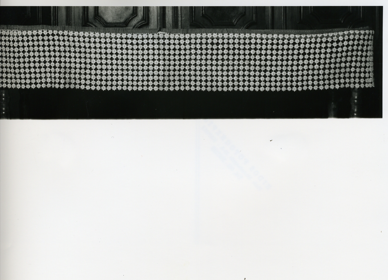 tovaglia d'altare - manifattura napoletana (prima metà sec. XX)