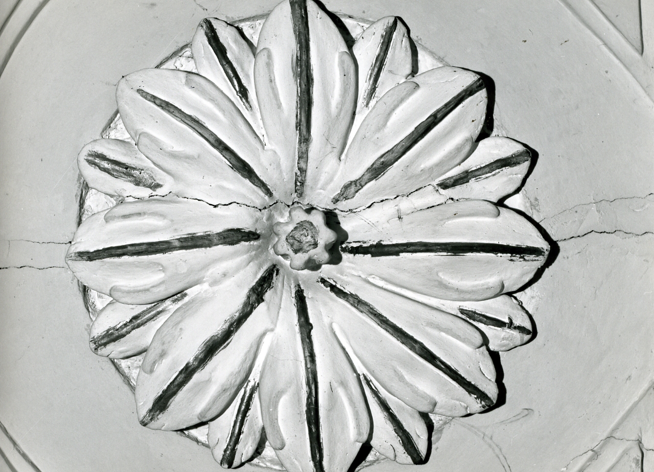 decorazione plastica - bottega campana (seconda metà sec. XIX)