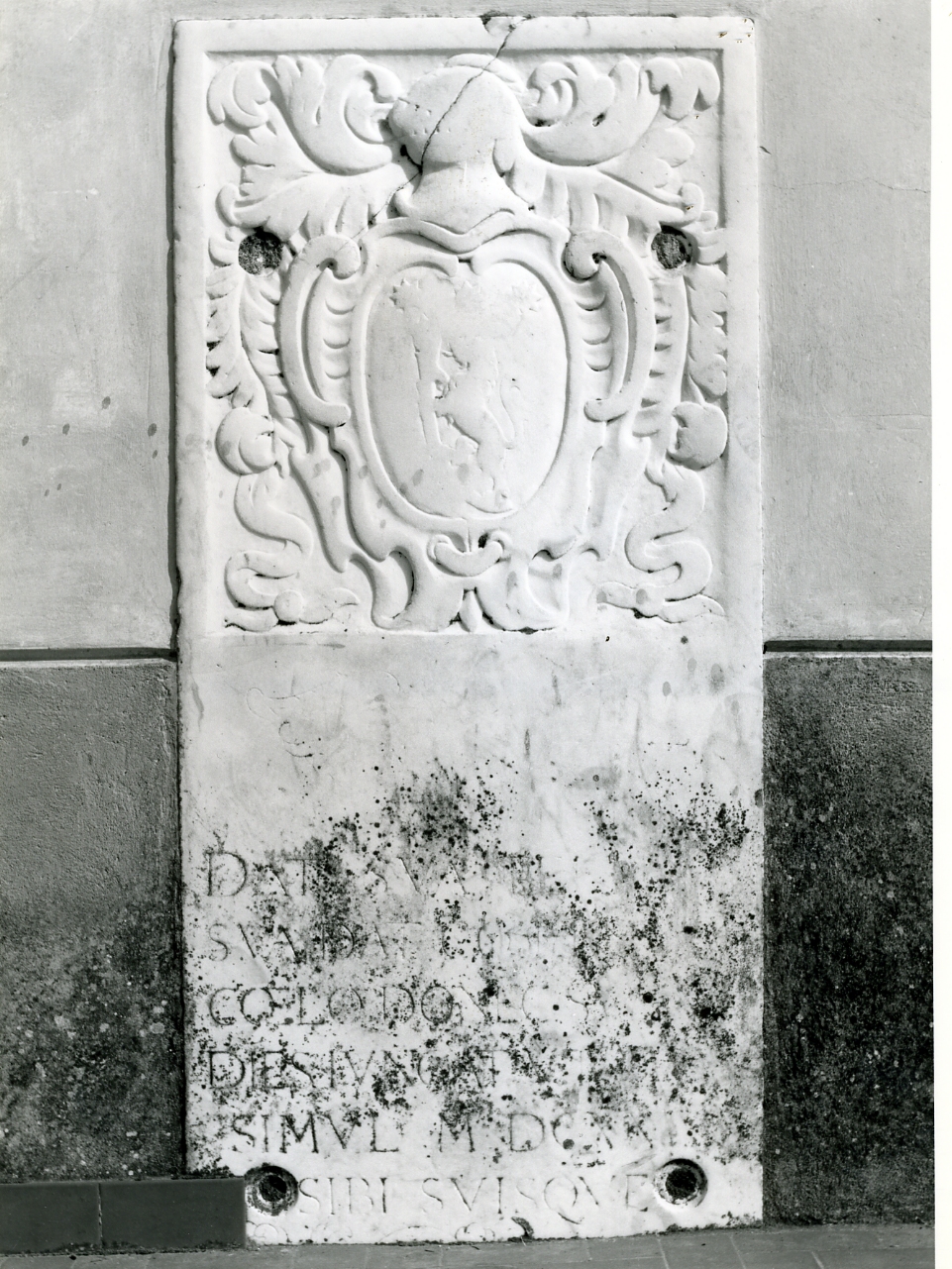 lastra tombale - bottega campana (sec. XVII)