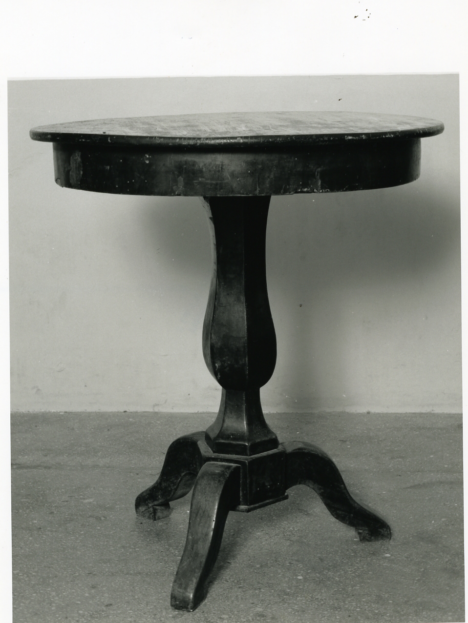 tavolino - bottega napoletana (seconda metà sec. XIX)