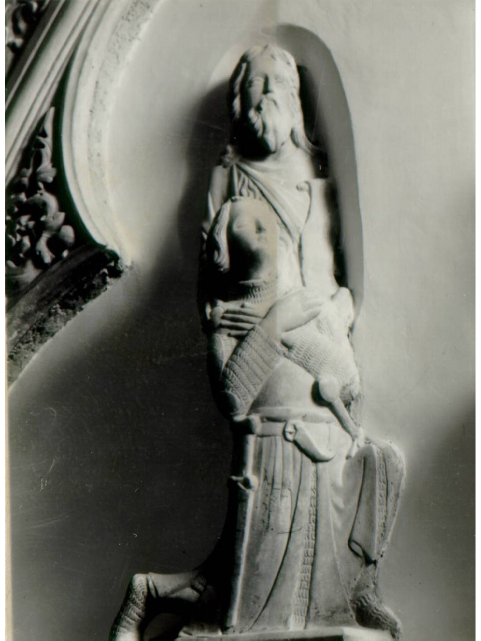 SAN GIOVANNI BATTISTA E UN DEVOTO (SCULTURA, ELEMENTO D'INSIEME) - AMBITO NAPOLETANO (Metà sec. XIV)