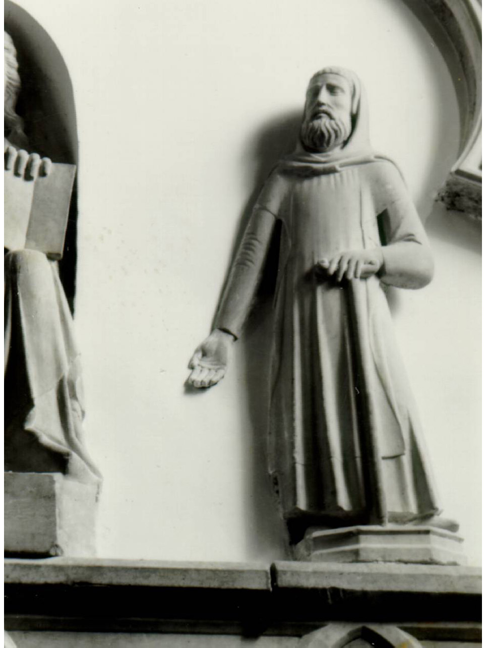 SANT'ANTONIO ABATE (SCULTURA, ELEMENTO D'INSIEME) - AMBITO NAPOLETANO (Metà sec. XIV)