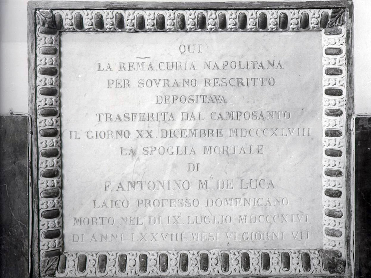 LAPIDE COMMEMORATIVA - ambito napoletano (Metà sec. XIX)