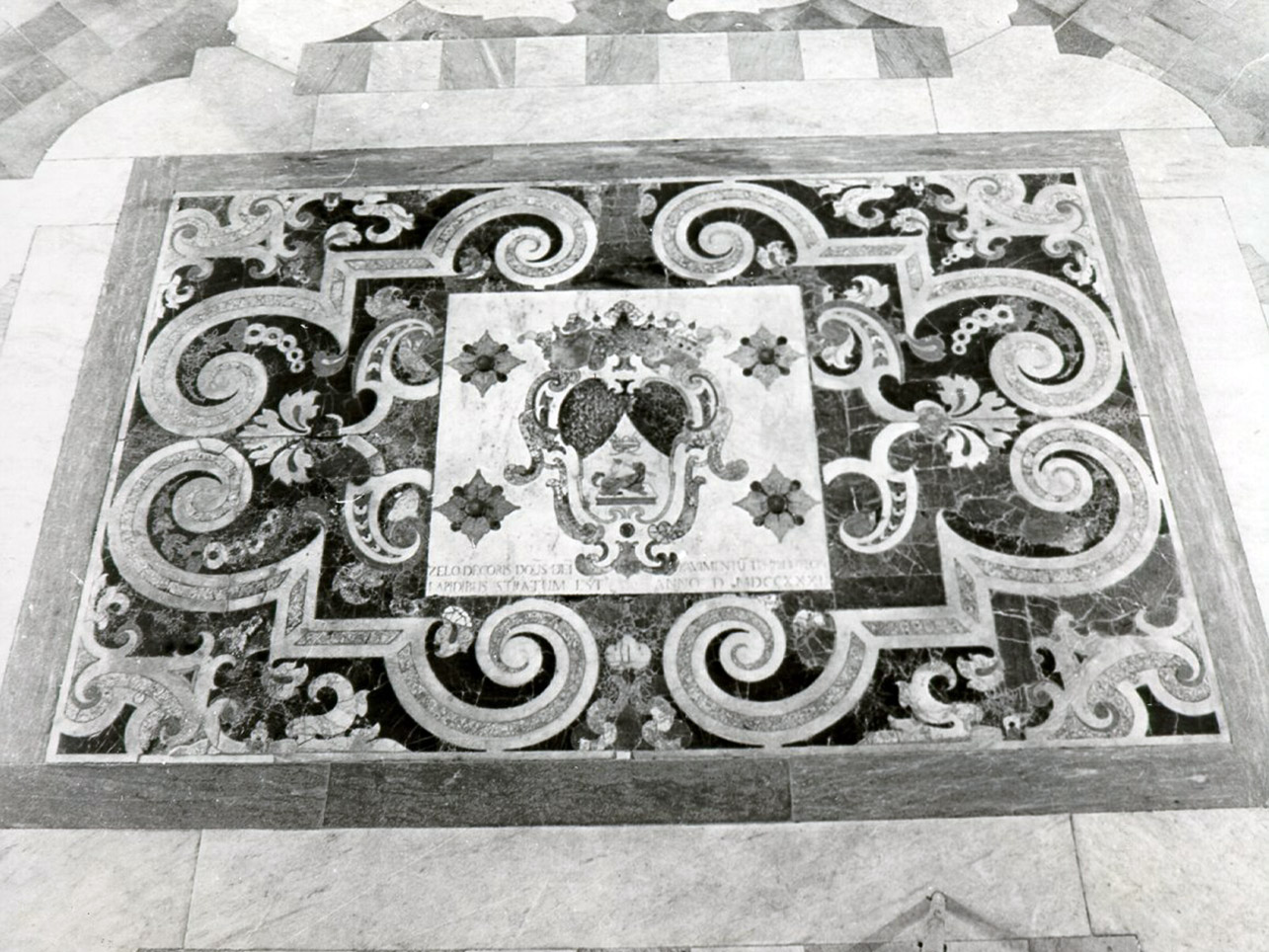decorazione a intarsio - bottega napoletana (sec. XVIII)