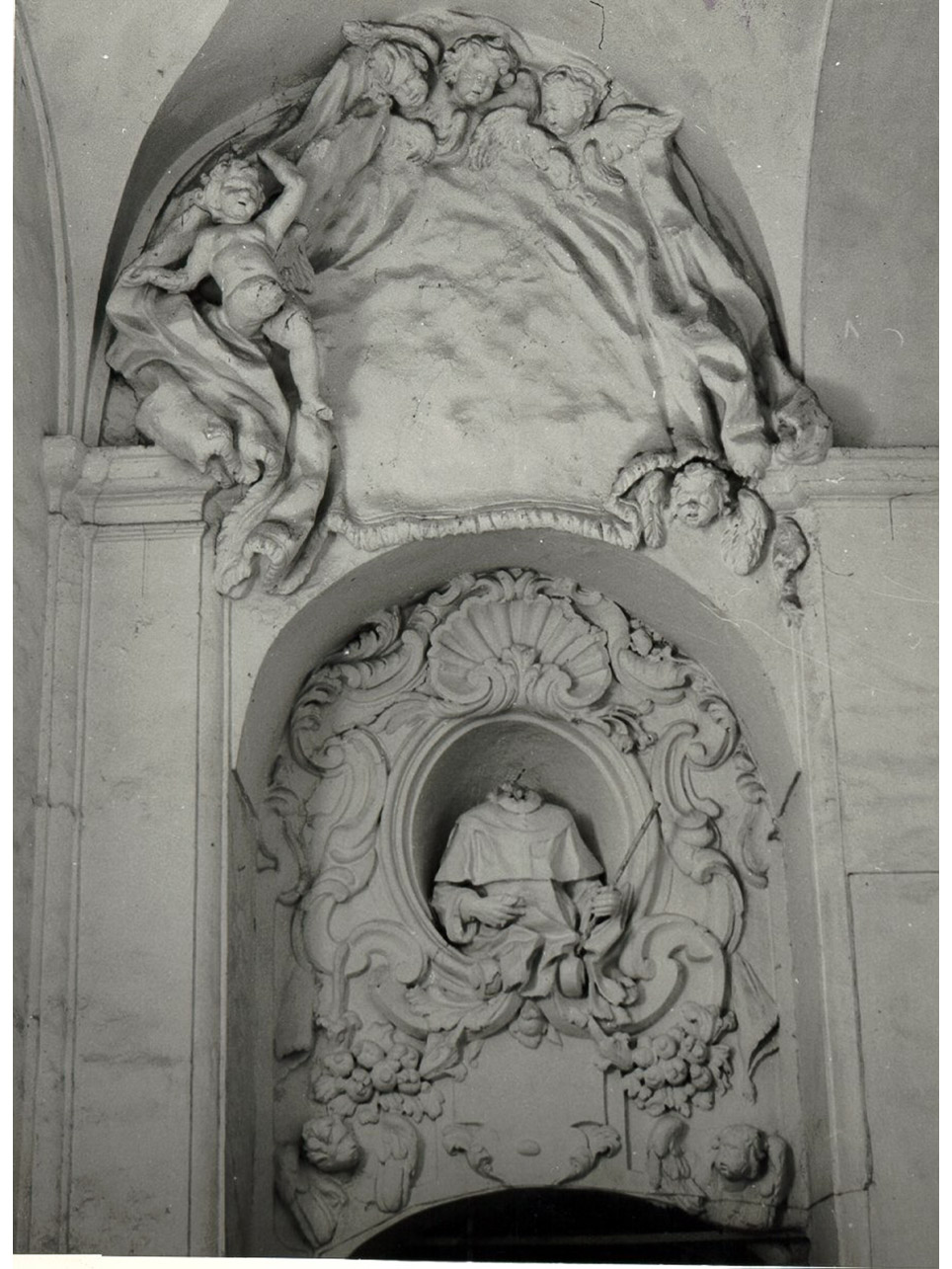 San Tommaso d'Aquino (decorazione plastica) di Bottigliero Matteo (attribuito) (sec. XVIII)