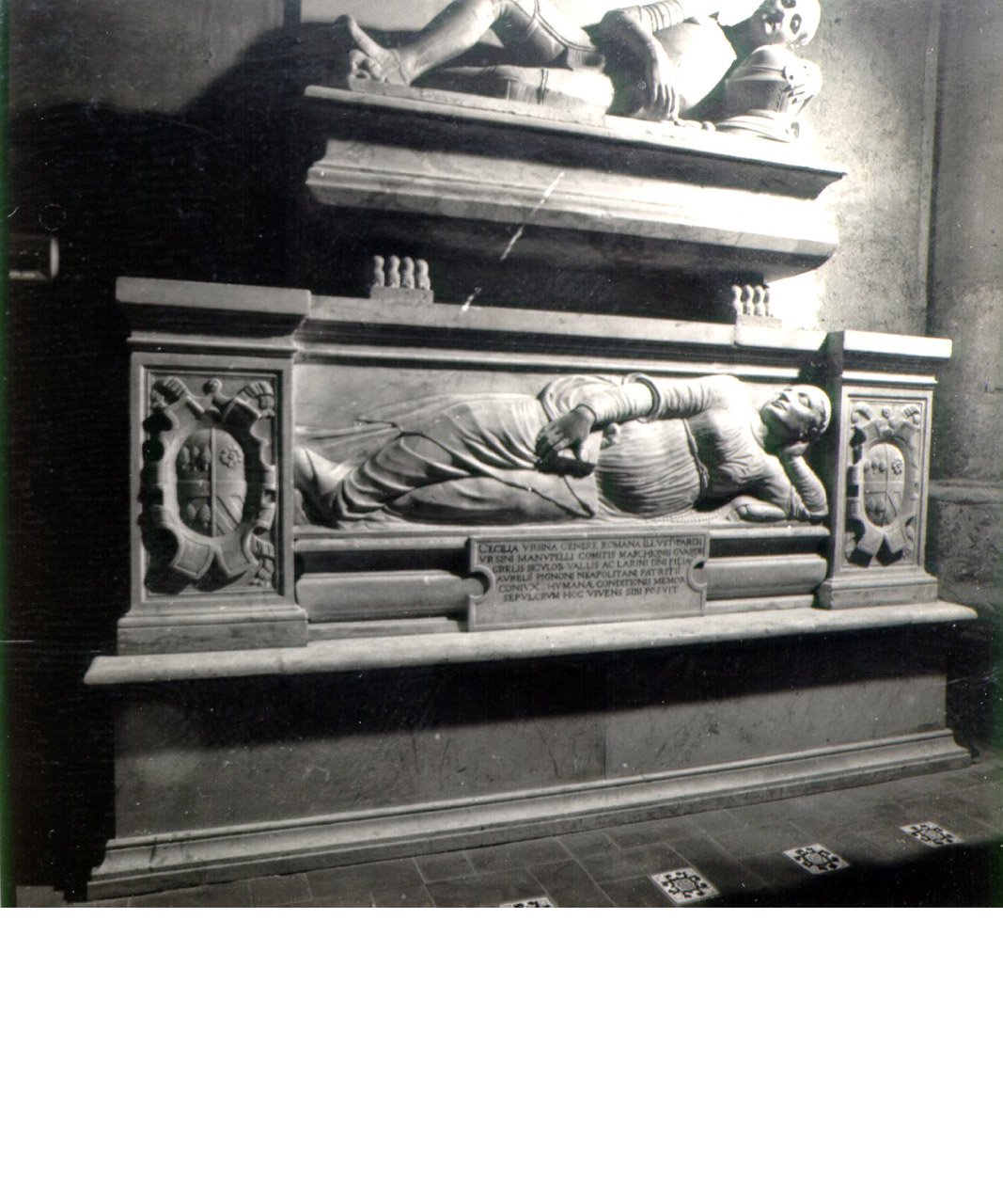 monumento funebre - bottega napoletana (metà sec. XVI)