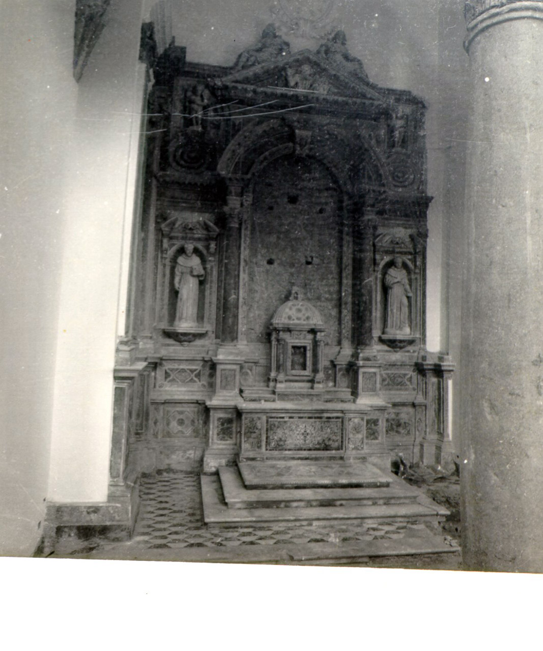 ALTARE, INSIEME - AMBITO NAPOLETANO, BOTTEGA NAPOLETANA (Prima metà sec. XVII)