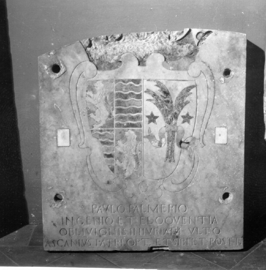 lapide tombale, frammento - bottega napoletana (metà sec. XVI)