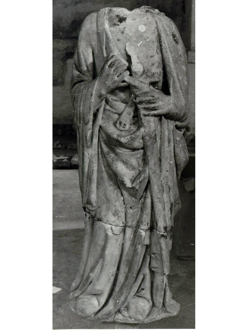 San Michele Arcangelo (statua, frammento) - bottega napoletana (metà sec. XIV)