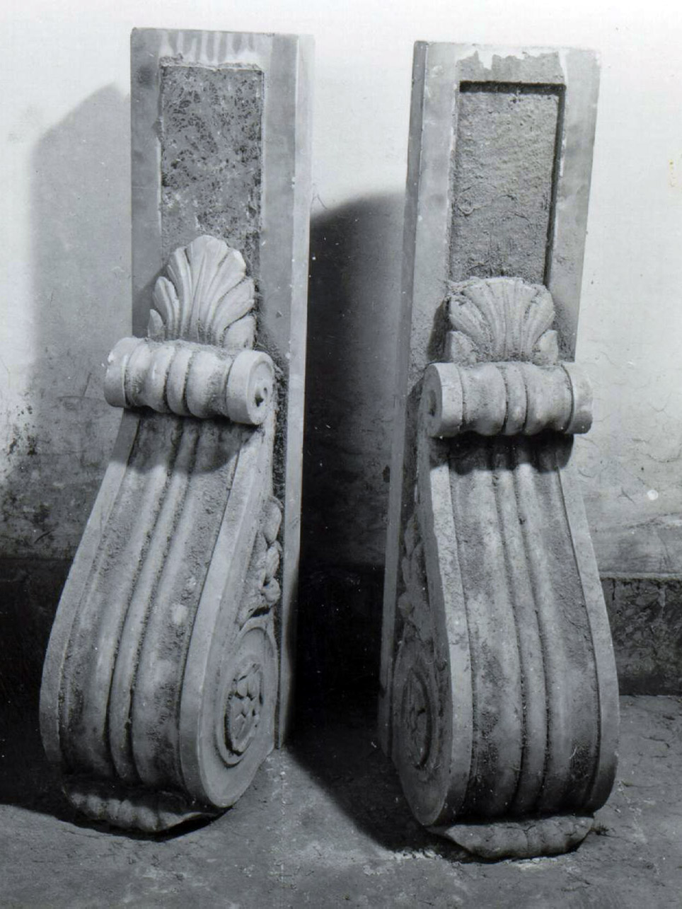 mensolone, serie - bottega napoletana (metà sec. XVI)