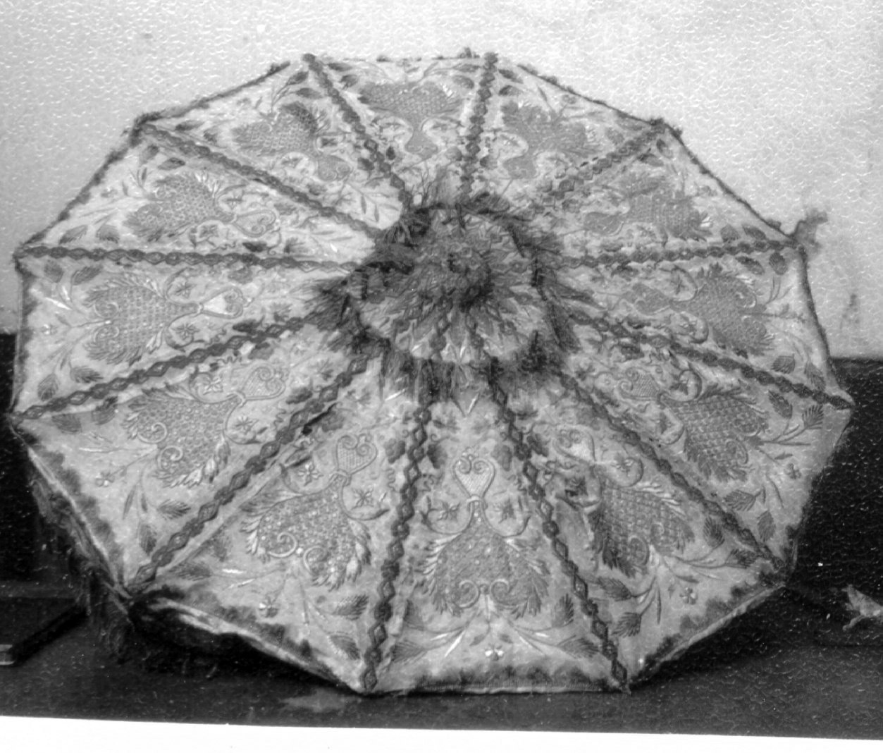 OMBRELLINO PROCESSIONALE - manifattura napoletana, MANIFATTURA NAPOLETANA (TERZO QUARTO sec. XIX)