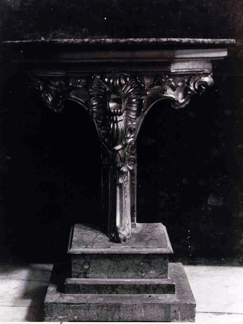 TAVOLINO - manifattura napoletana (Seconda metà sec. XIX)