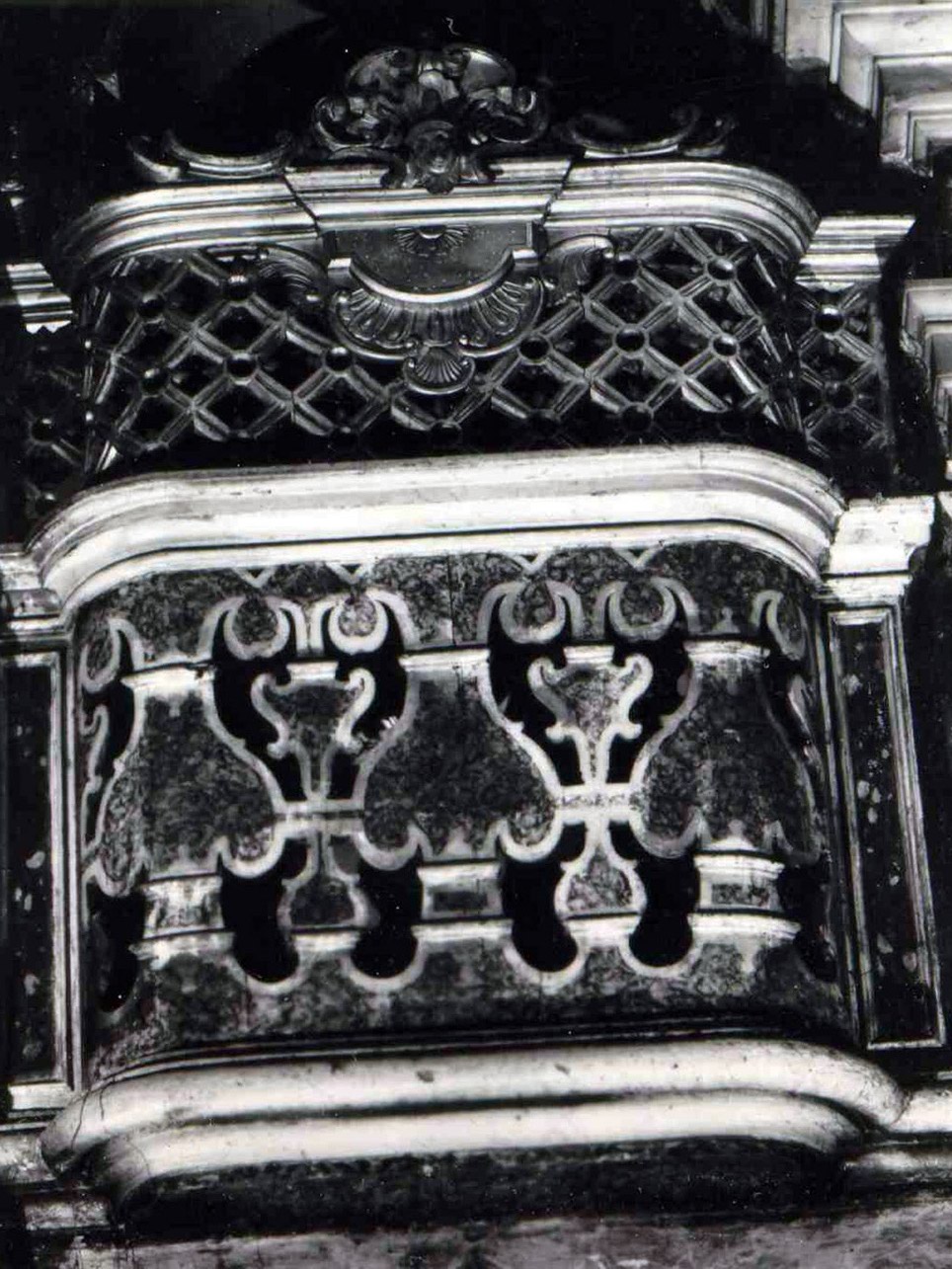 grata, serie di Lazzari Dionisio (bottega) (sec. XVII)