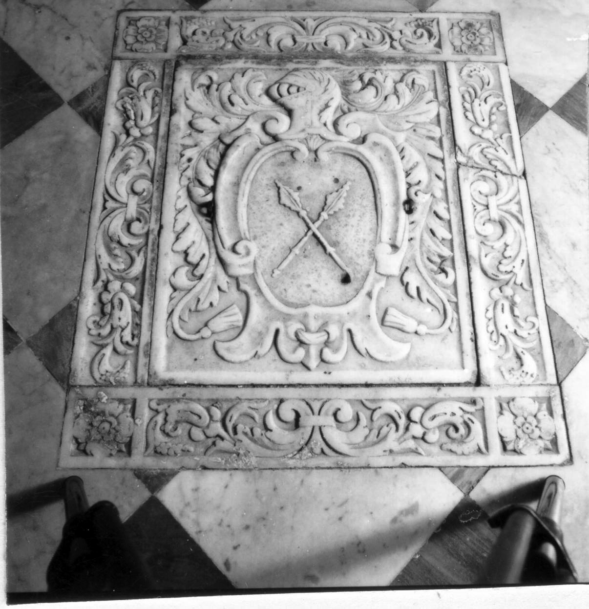 lastra tombale - bottega napoletana (metà sec. XVII)