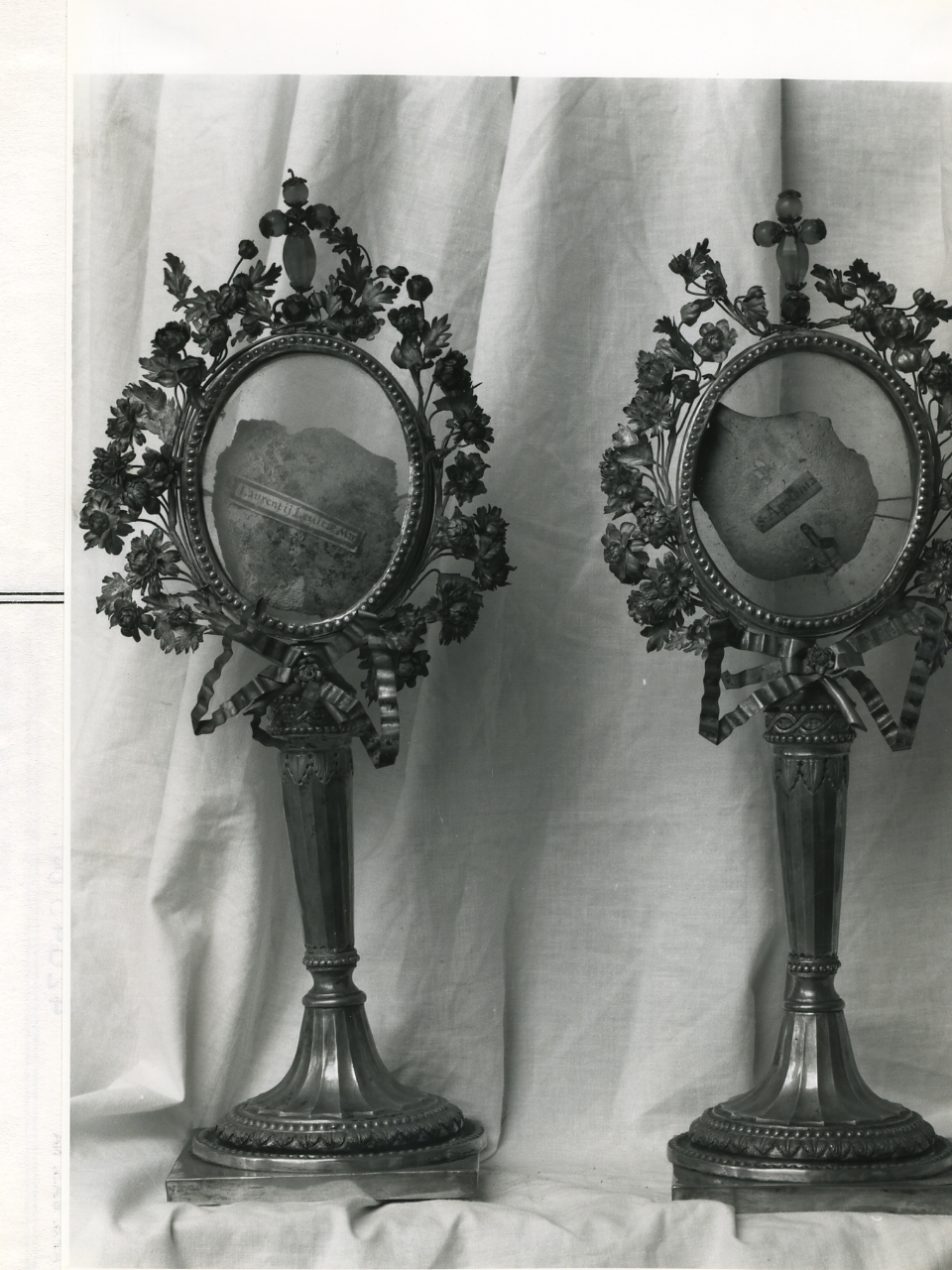 RELIQUIARIO - A OSTENSORIO, SERIE - bottega argentiera napoletana (Prima metà sec. XIX)