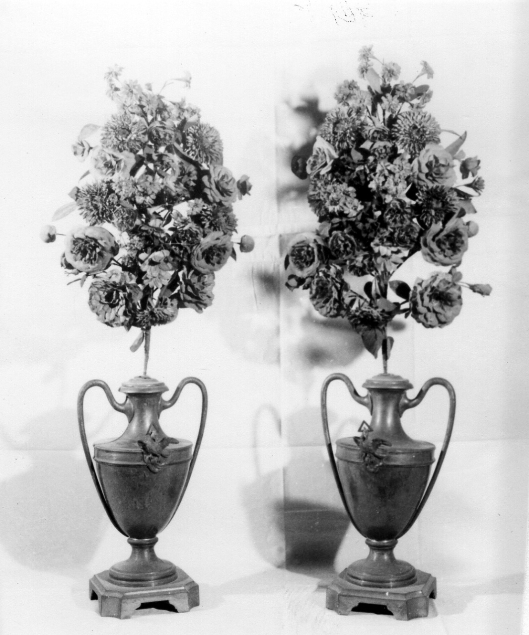 vaso d'altare, serie - bottega napoletana (metà sec. XIX)