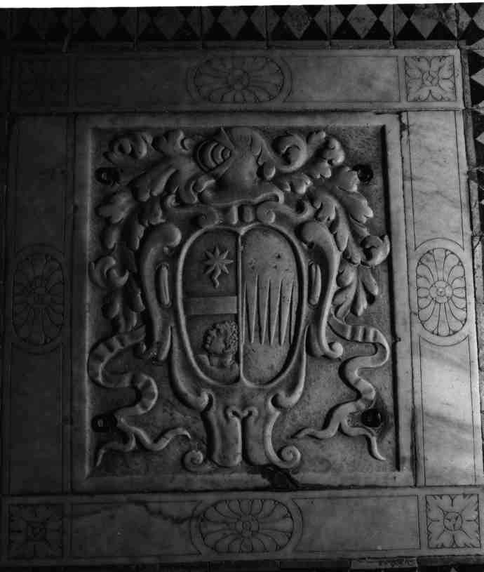 LASTRA TOMBALE - BOTTEGA NAPOLETANA (FINE sec. XVII)