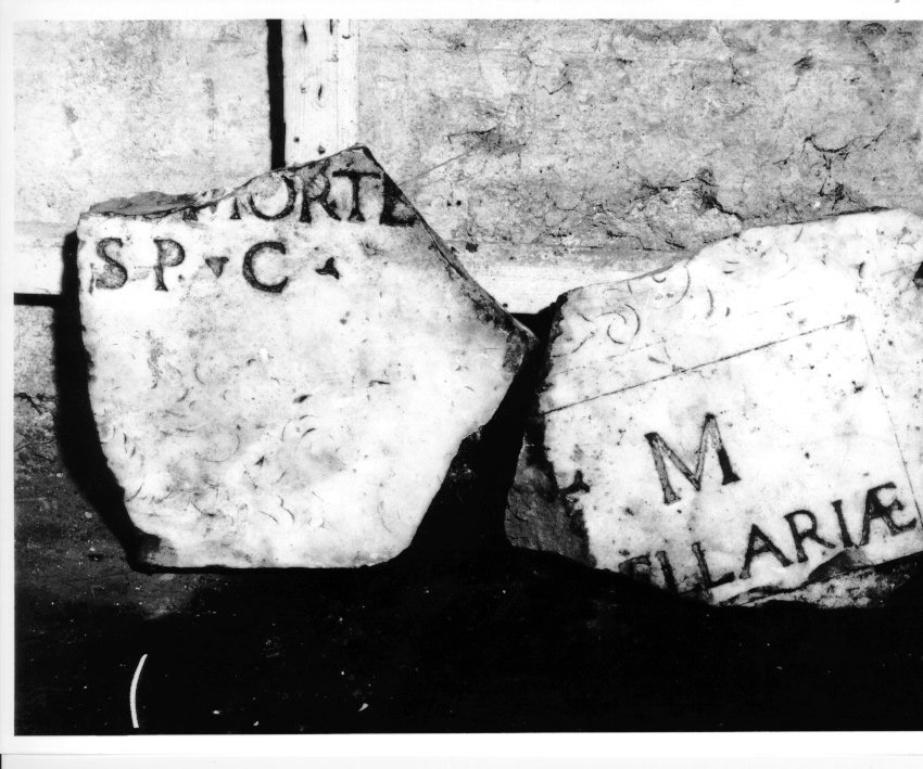 LAPIDE, FRAMMENTO - ambito napoletano (FINE sec. XVII)