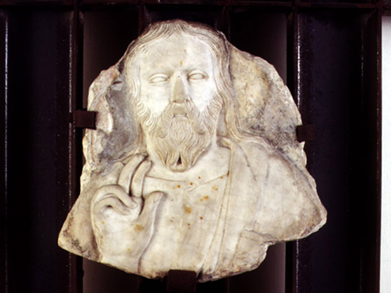Cristo benedicente (scultura, elemento d'insieme) di Bertini Giovanni (maniera) (seconda metà sec. XIV)