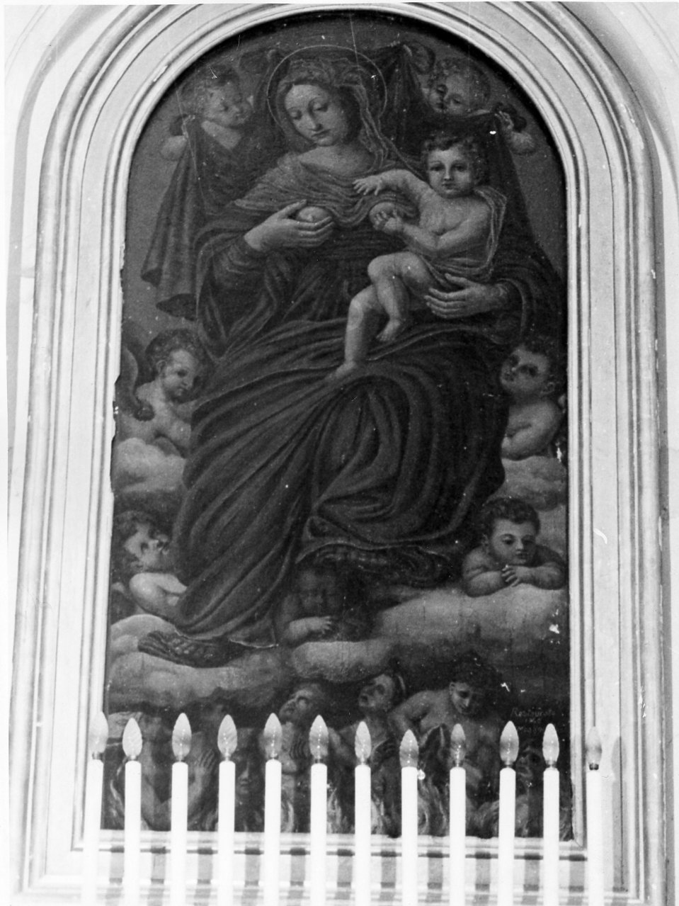 Madonna con personaggi che implorano il suo aiuto (dipinto) - ambito Italia meridionale (prima metà sec. XVI)