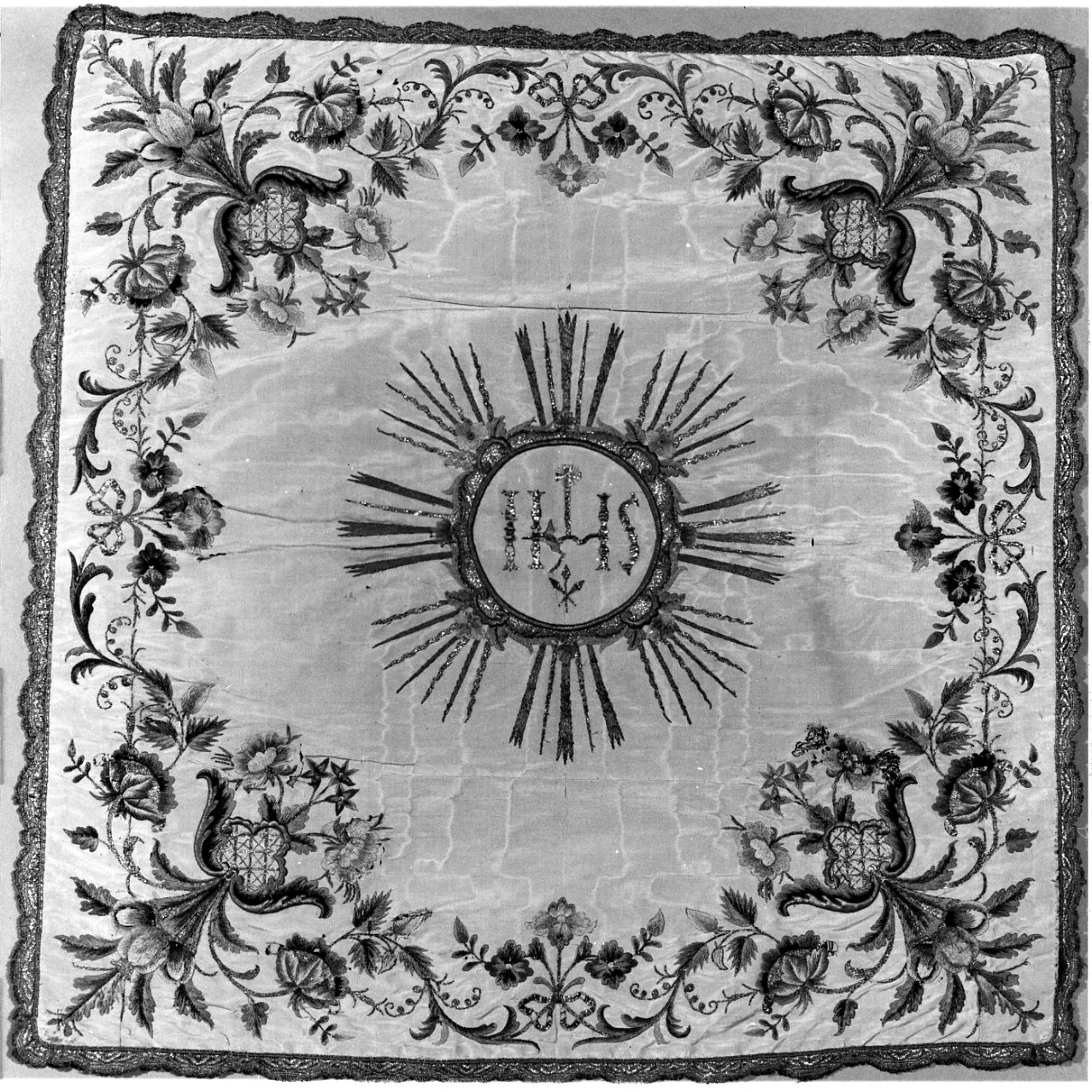 velo di calice - manifattura napoletana (seconda metà sec. XVIII)