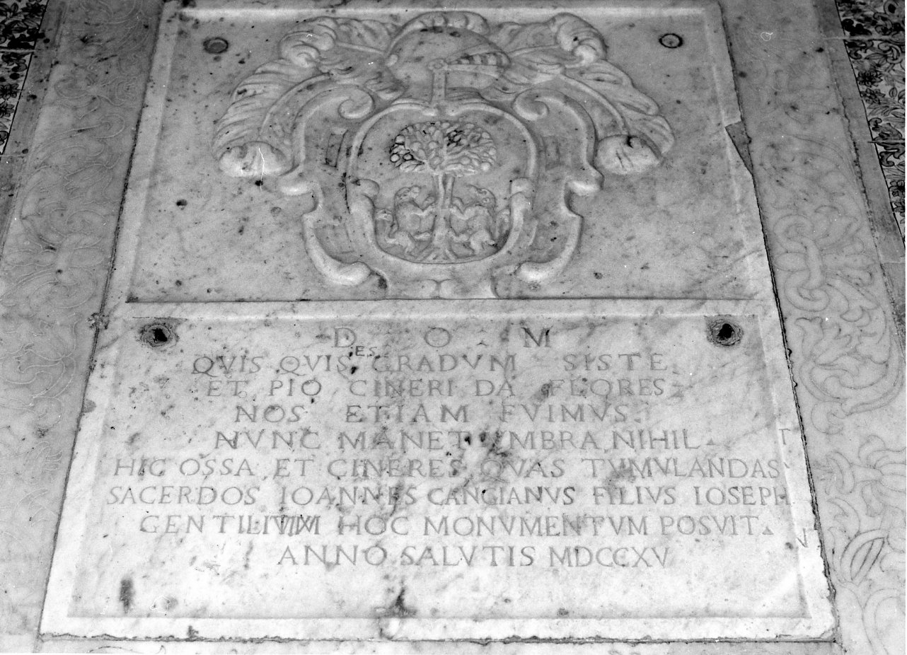 lapide tombale - bottega campana (primo quarto sec. XVIII)