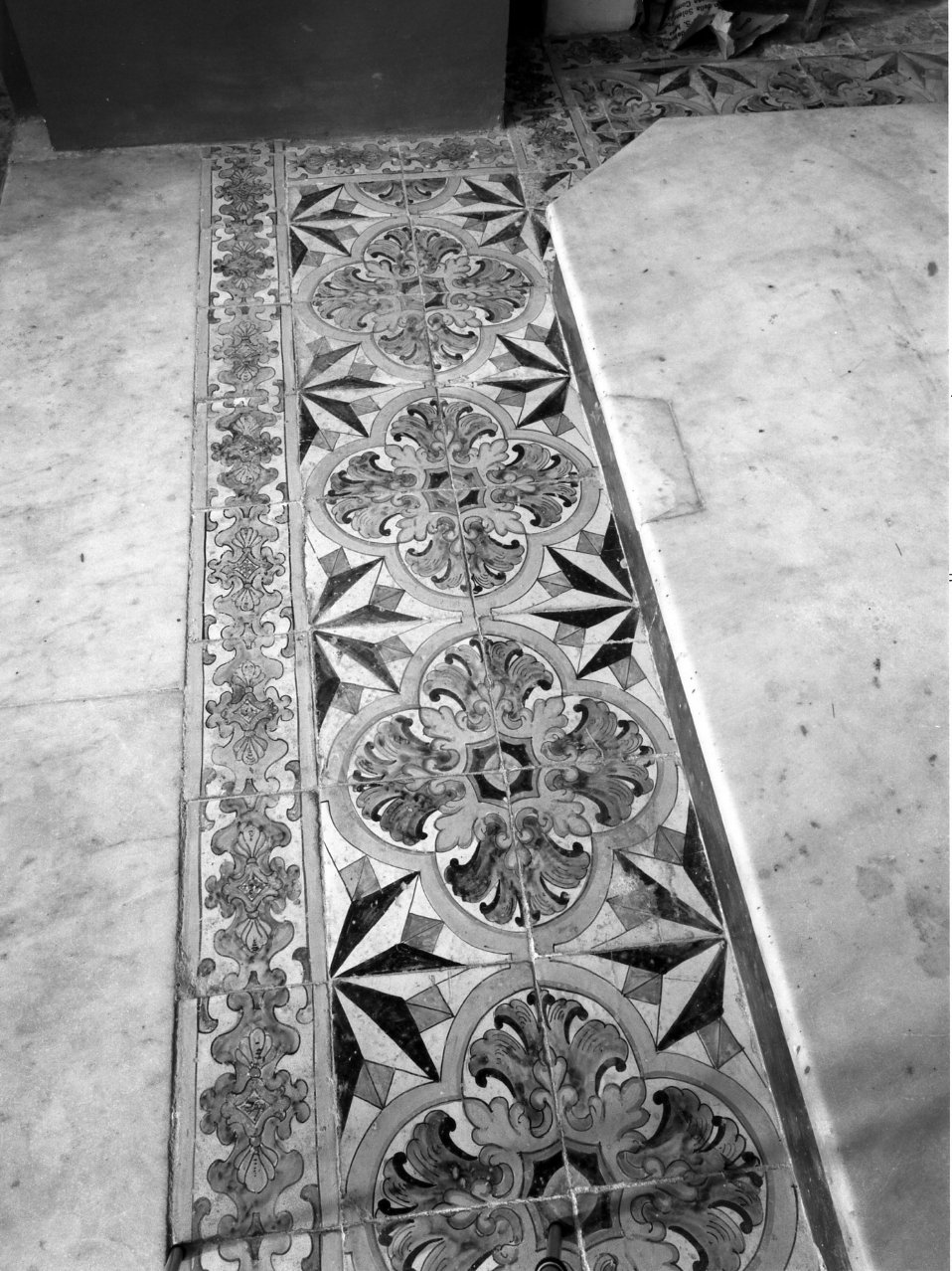 pavimento - bottega napoletana (seconda metà sec. XVIII)