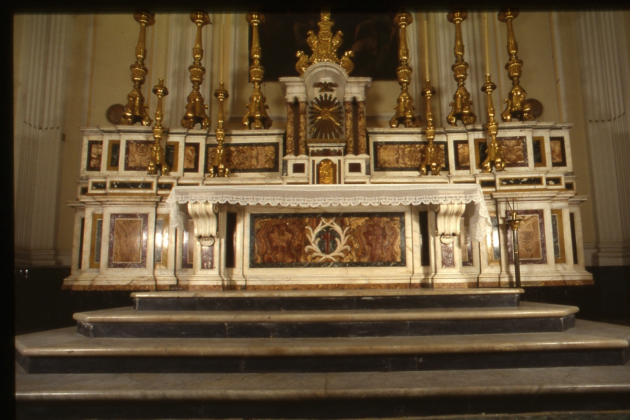 altare maggiore di Petino Nicola, Bastella Alessio (sec. XVIII)